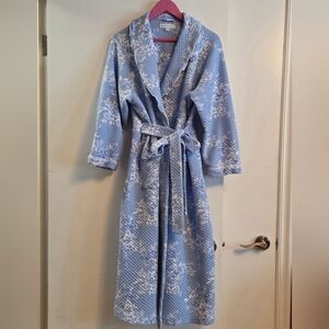 EILEEN WEST Quilted Blue Floral Wrap Robe Large/Extra Large